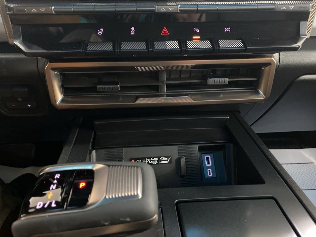 New 2025 GMC Hummer EV 3X w/ Battery Pack, 24 Module Pack image 43