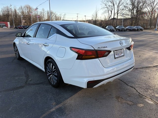 Used 2025 Nissan Altima 2.5 SV image 12