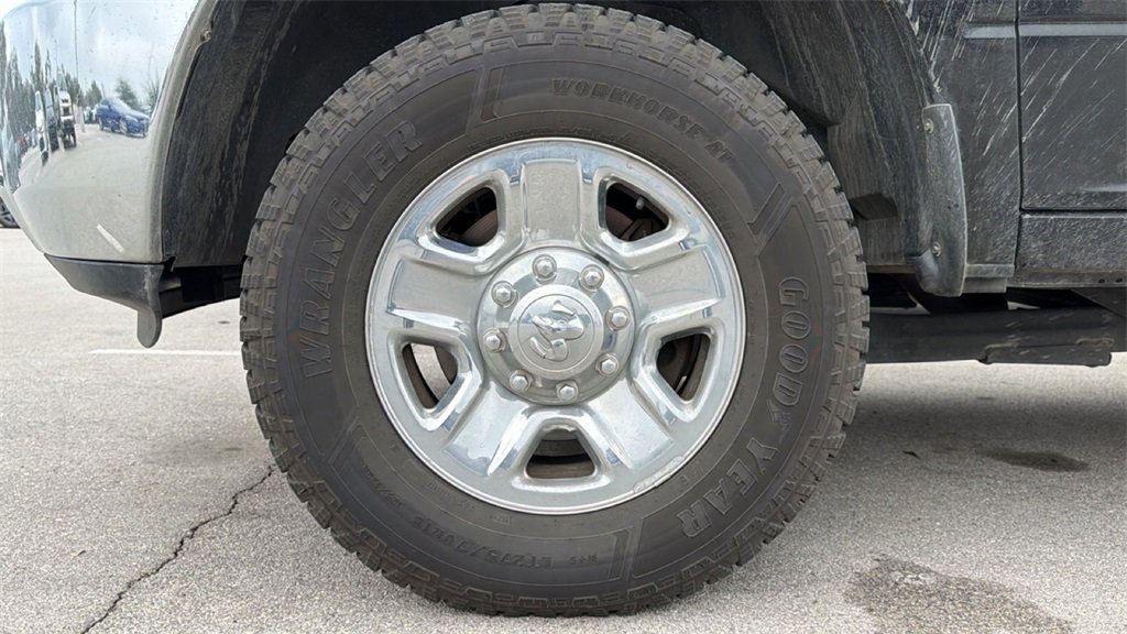 Used 2016 RAM 2500 SLT image 10