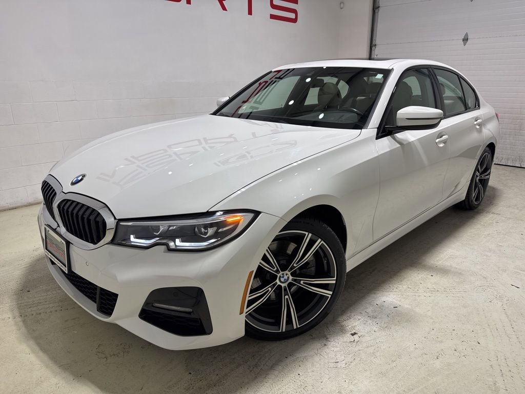 Used 2022 BMW 330i xDrive Sedan w/ M Sport Package image 2