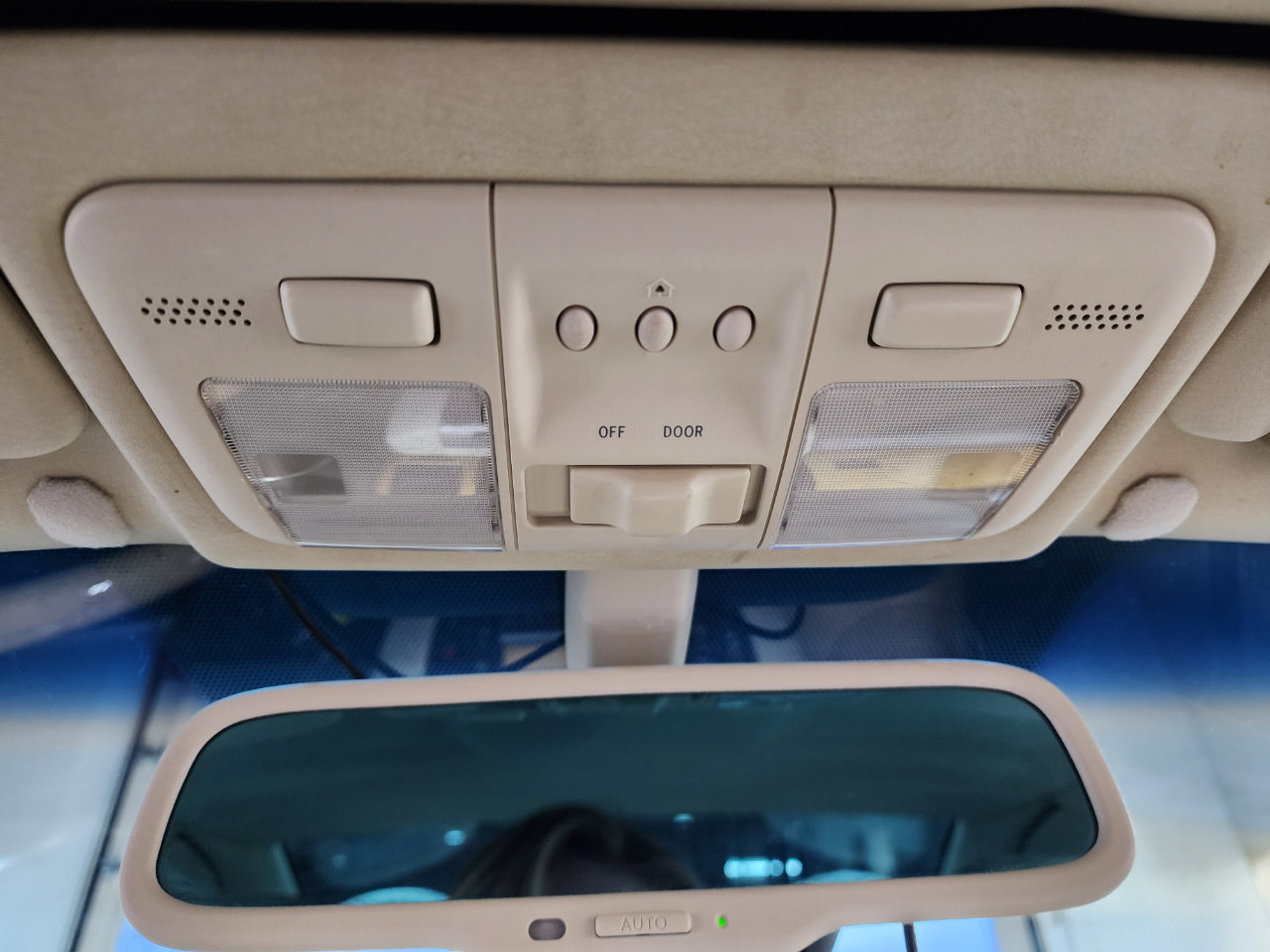 Used 2003 Lexus SC 430 Convertible image 38