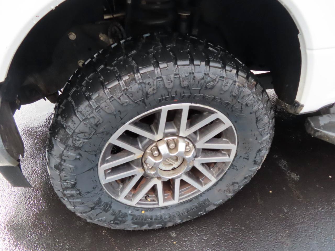Used 2018 Ford F350 4x4 Crew Cab Super Duty image 11