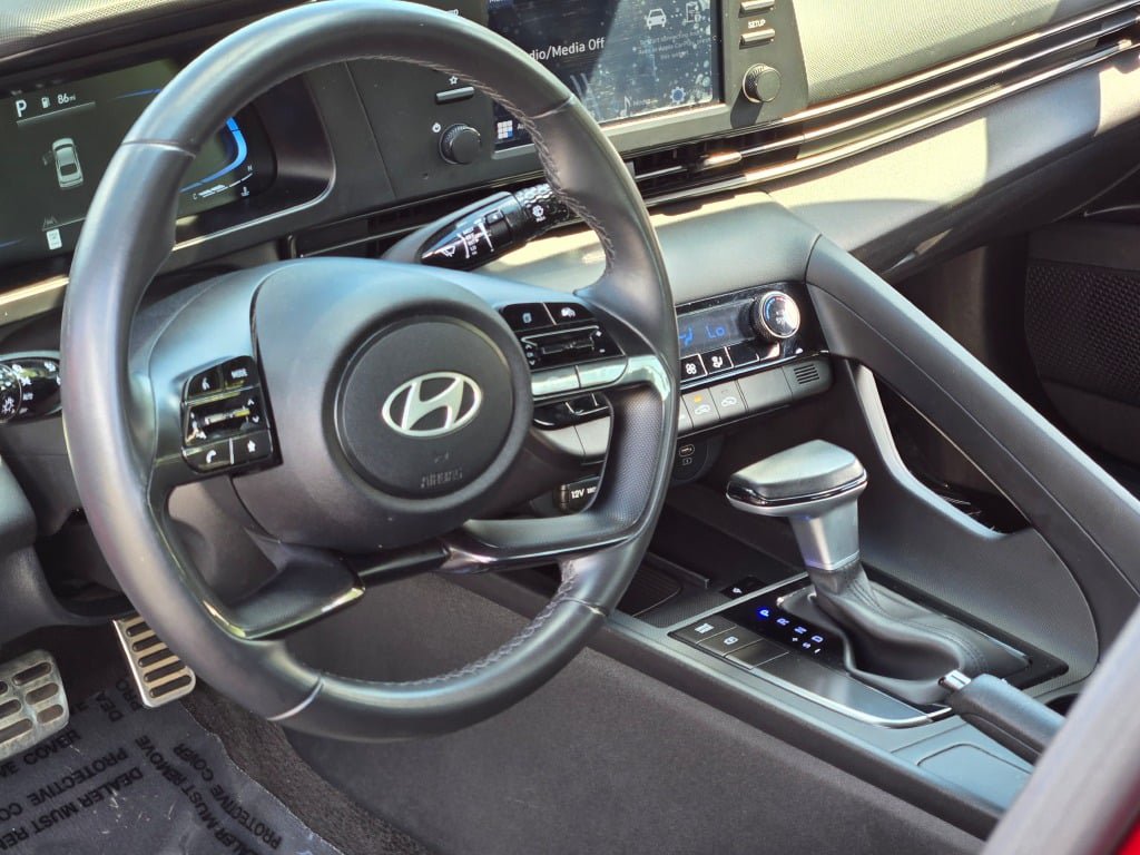 Used 2025 Hyundai Elantra Sport w/ Cargo Package FWD image 22