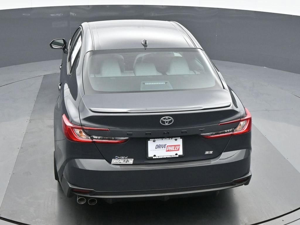 Used 2025 Toyota Camry XSE FWD image 19