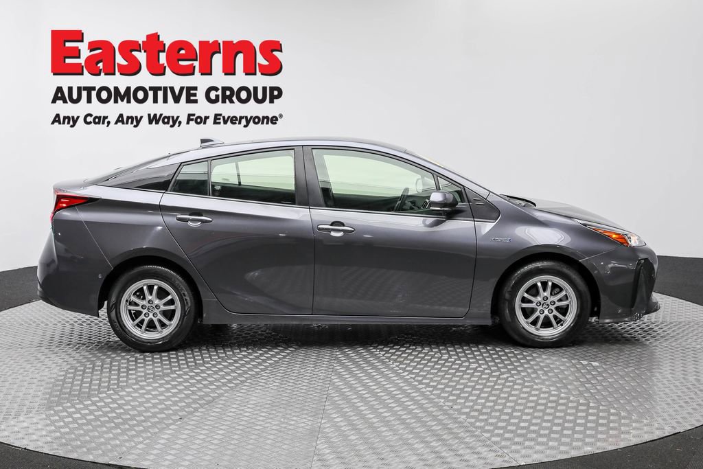 Used 2022 Toyota Prius LE image 4