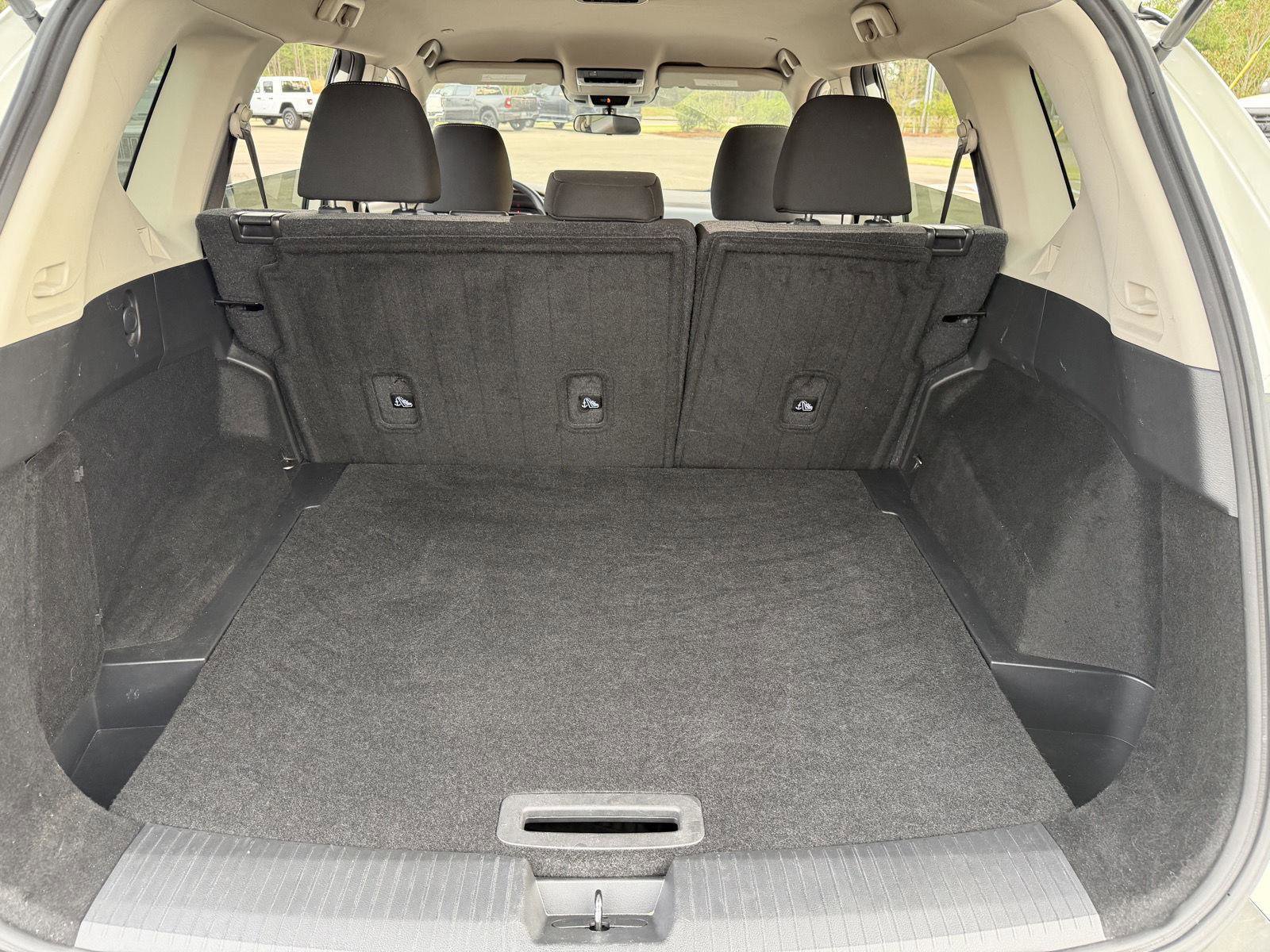 Used 2022 Nissan Rogue SV image 19