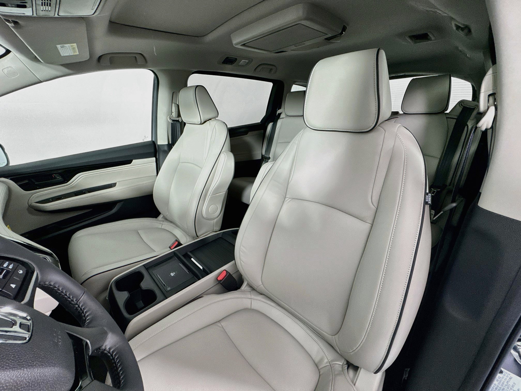 New 2027 Honda Odyssey Touring image 21