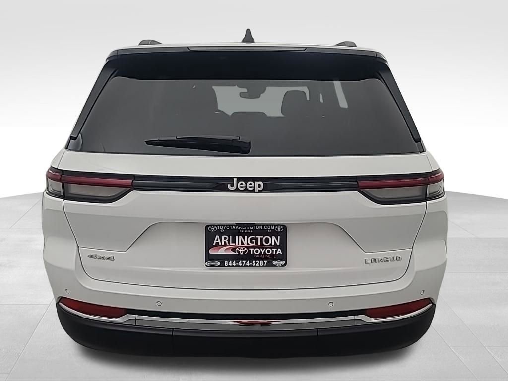 Used 2024 Jeep Grand Cherokee Laredo X image 5