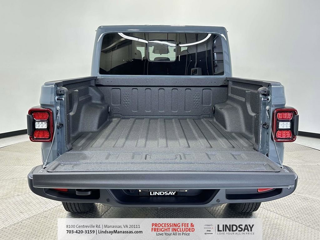 New 2026 Jeep Gladiator Sport AWD/4WD image 17