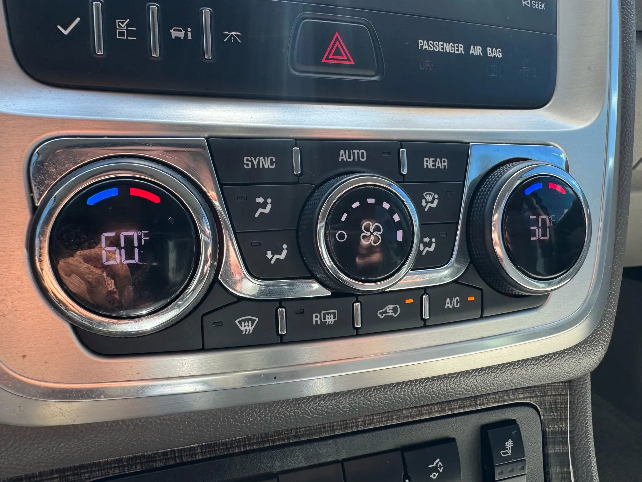 Used 2014 GMC Acadia SLT image 13