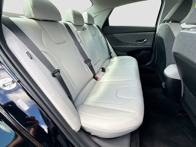 Used 2024 Hyundai Elantra Limited FWD image 28
