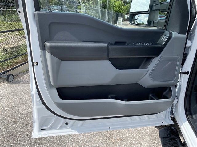 New 2025 Ford F250 XL w/ XL Chrome Package image 12