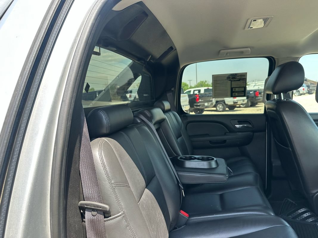 Used 2012 Chevrolet Avalanche LT AWD/4WD image 24