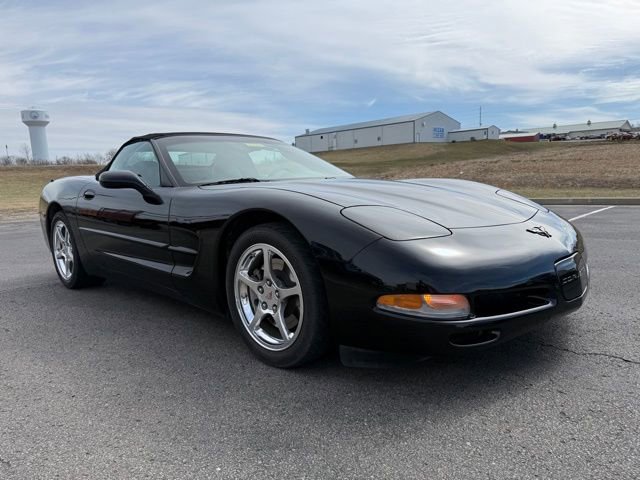Used 2004 Chevrolet Corvette Convertible w/ Preferred Equipment Group image 3