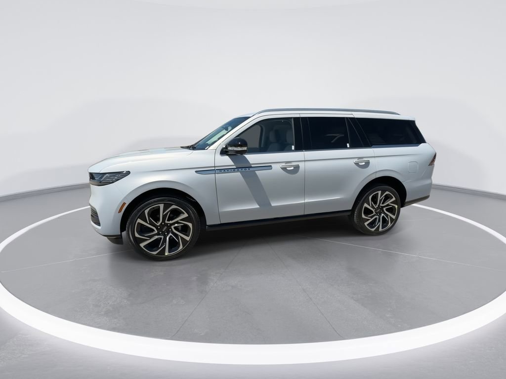 New 2026 Lincoln Navigator Reserve AWD/4WD image 5