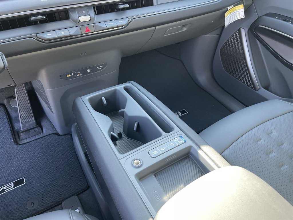 New 2026 Kia EV9 Wind image 17