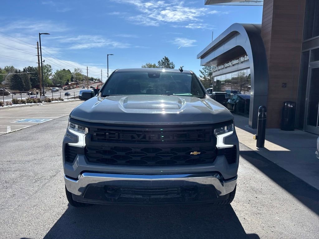 Used 2024 Chevrolet Silverado 1500 LT AWD/4WD image 3