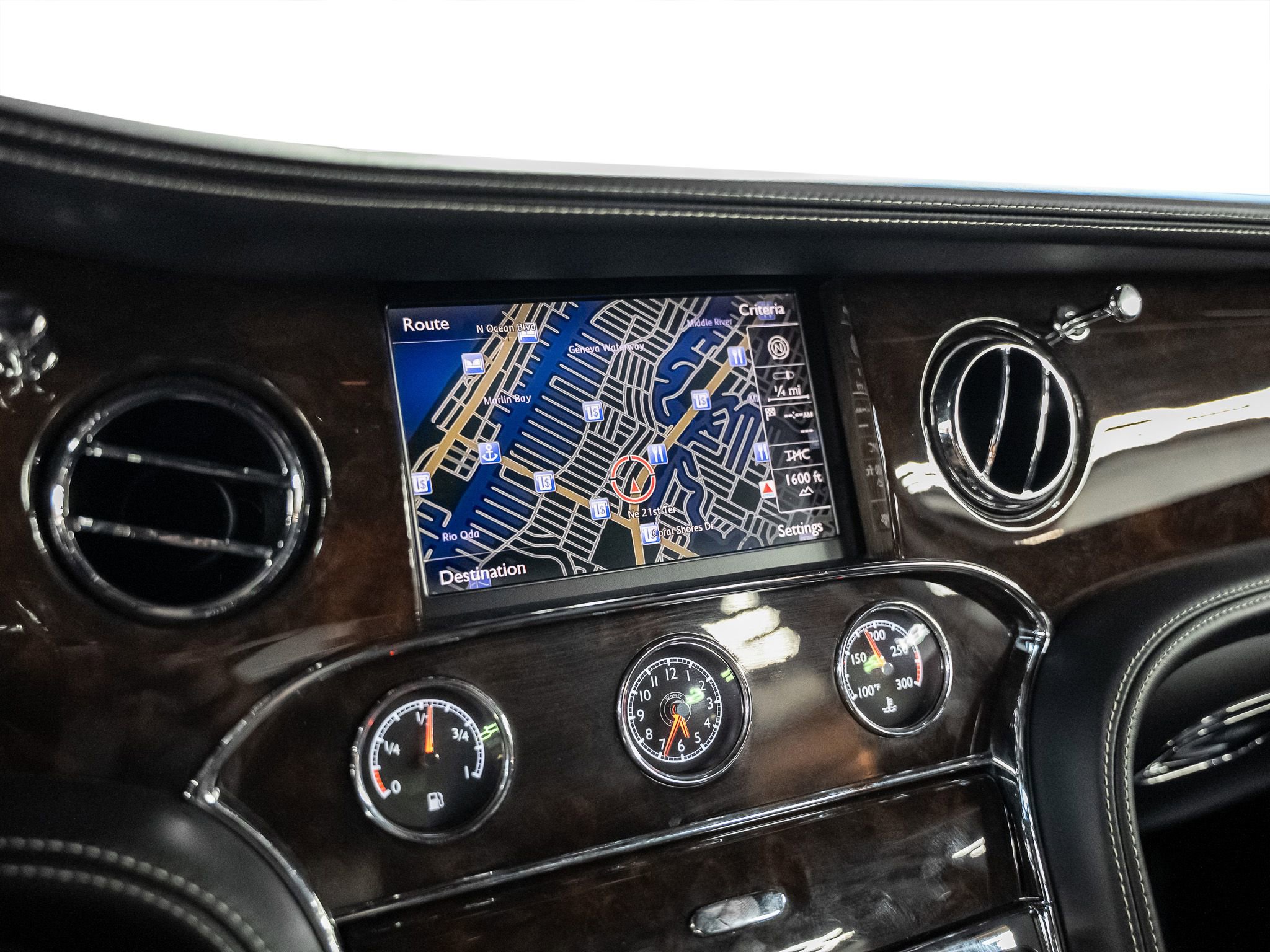 Used 2012 Bentley Mulsanne image 47