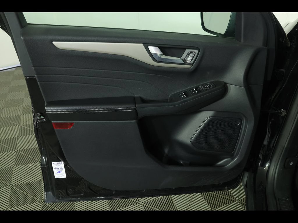 Used 2022 Ford Escape SEL AWD/4WD image 22