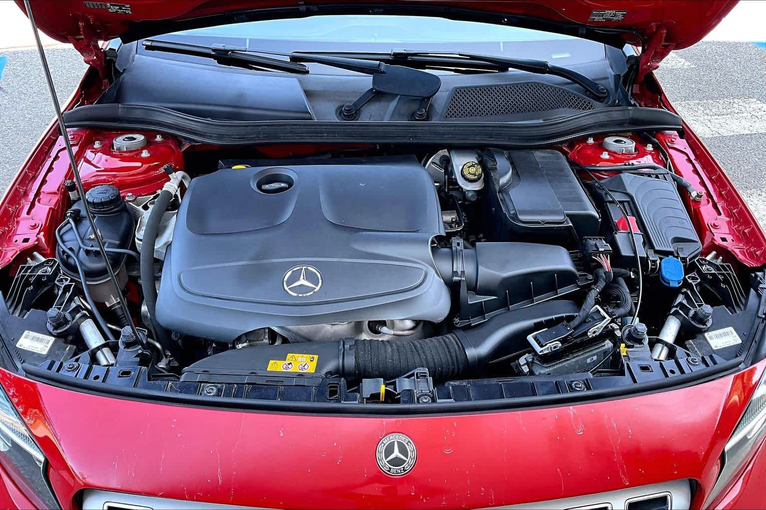 Used 2018 Mercedes-Benz GLA 250 4MATIC image 30