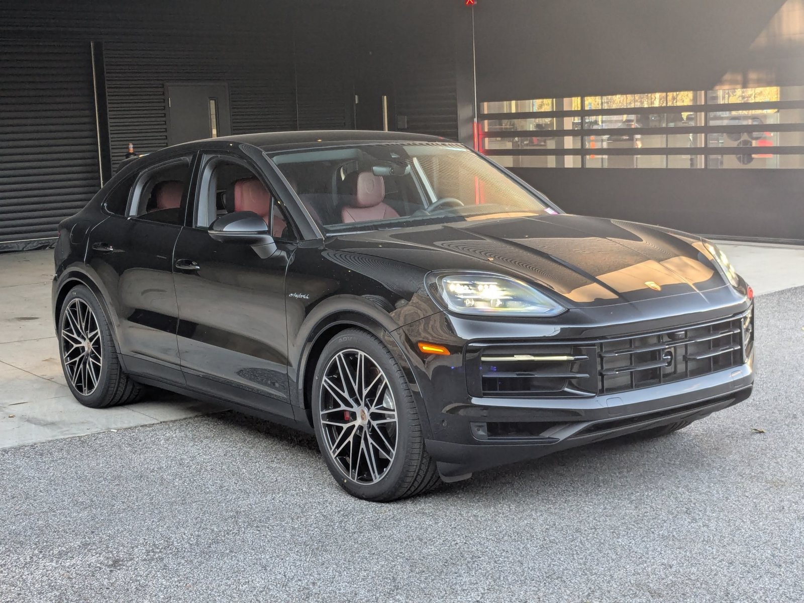 Used 2026 Porsche Cayenne S AWD/4WD image 7