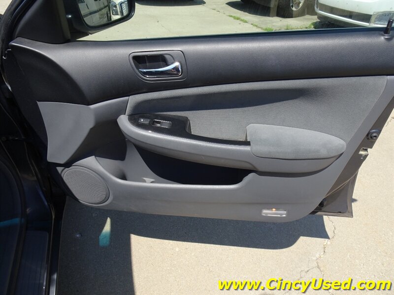 Used 2007 Honda Accord SE image 29