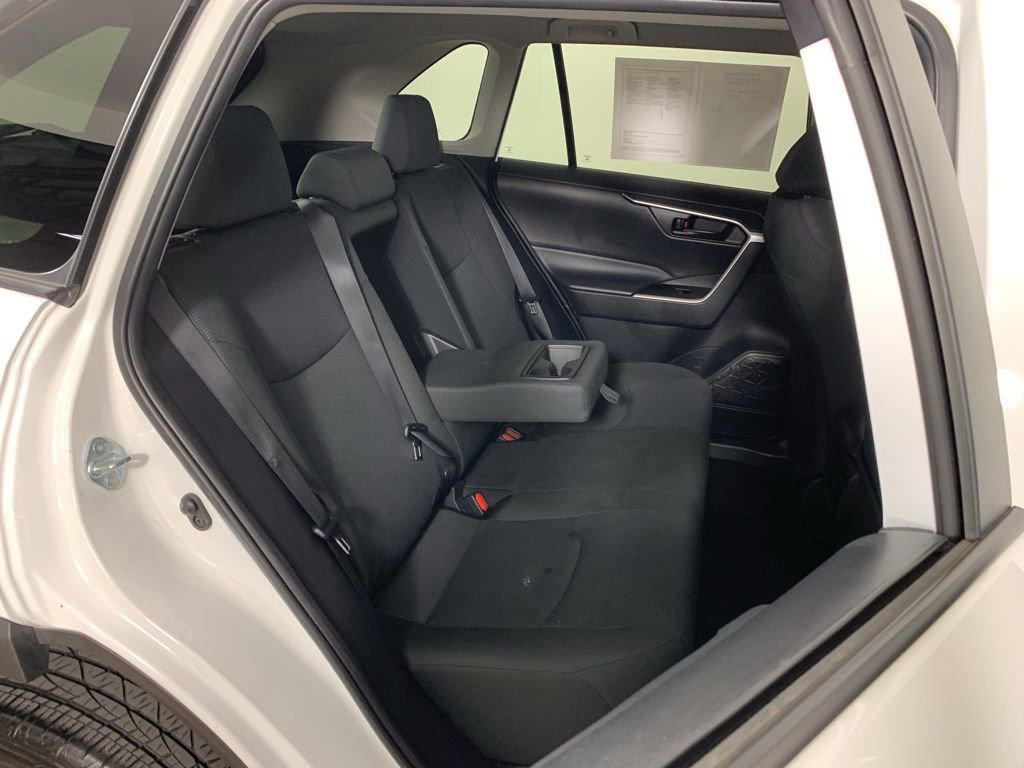 Used 2024 Toyota RAV4 LE image 33