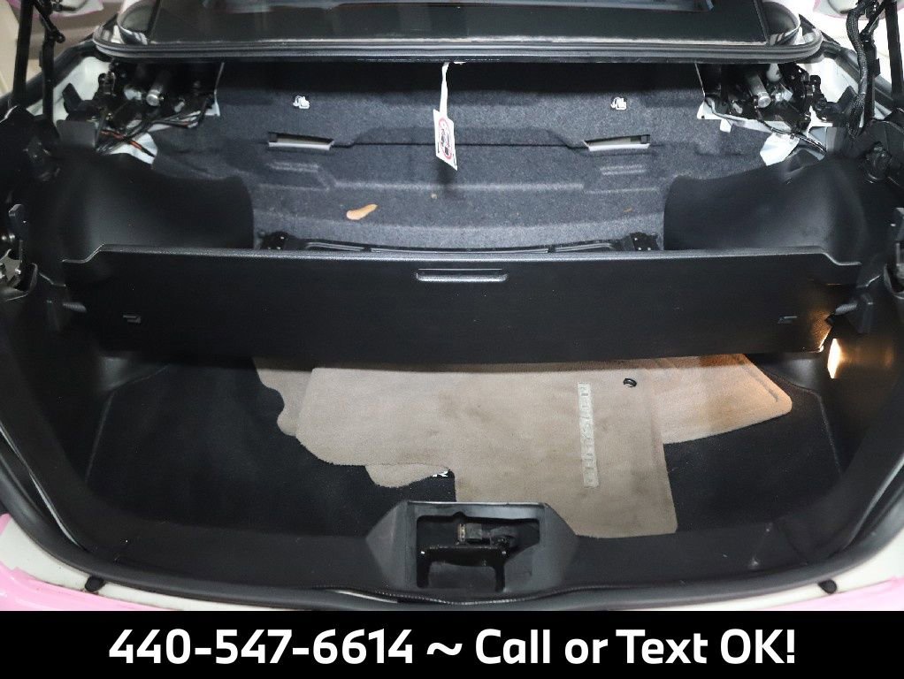 Used 2010 Chrysler Sebring Limited image 29