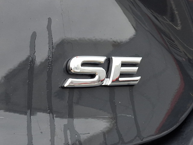 Used 2025 Toyota Camry SE FWD image 30