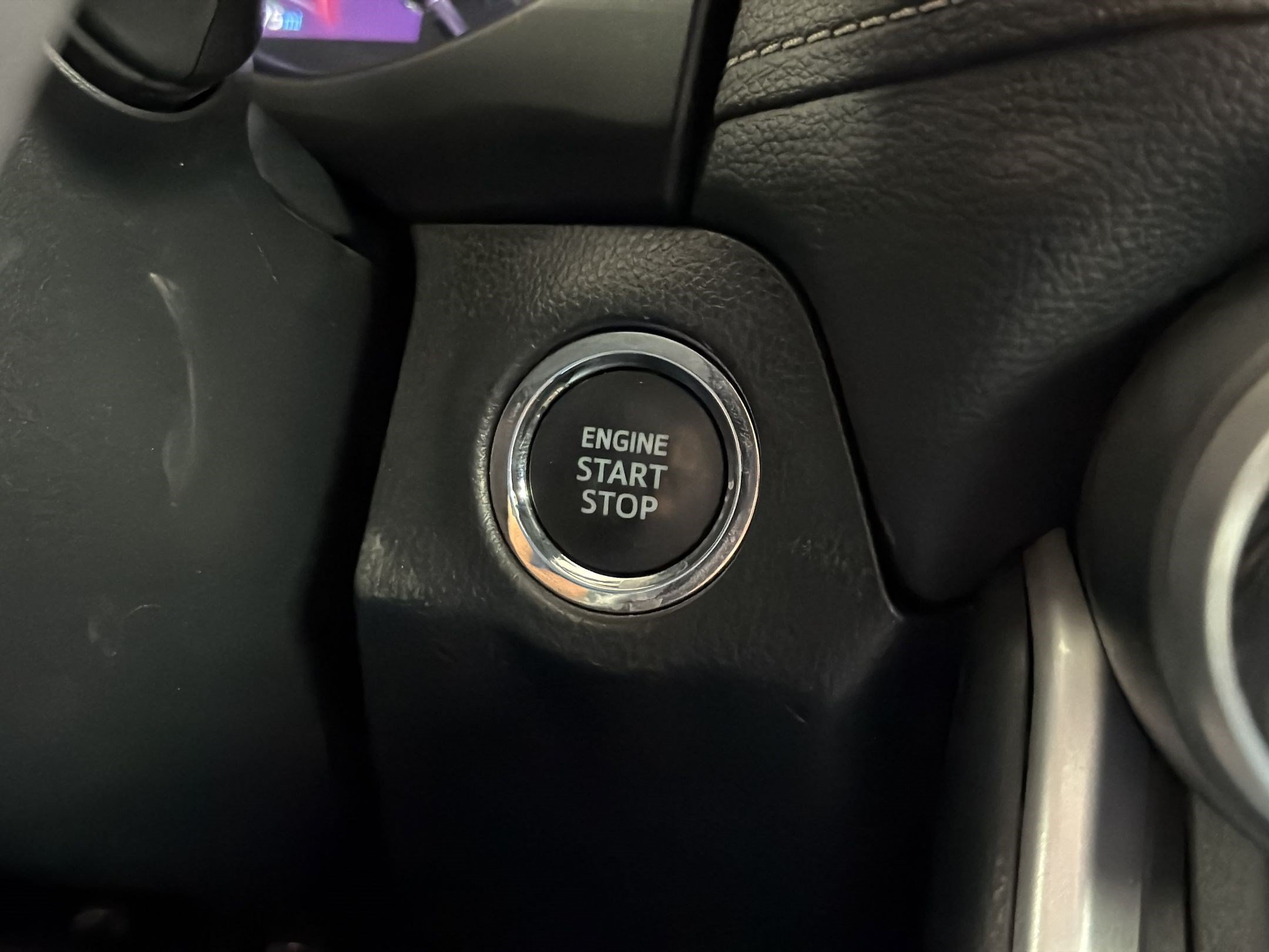 Used 2024 Toyota RAV4 XLE w/ Convenience Package FWD image 18