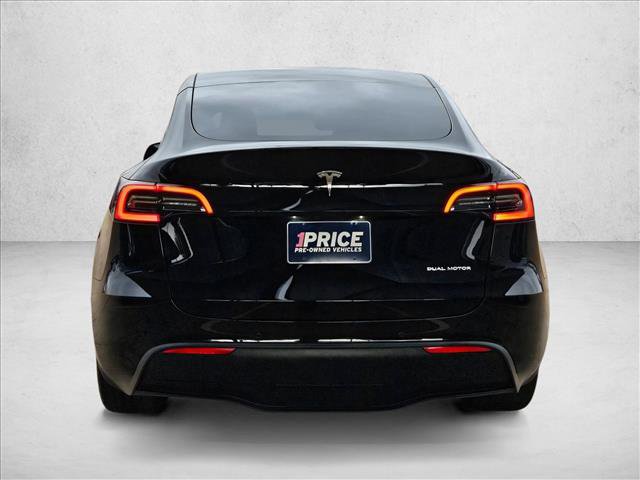Used 2022 Tesla Model Y Long Range image 6