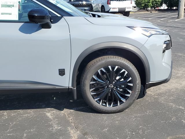 New 2026 Nissan Rogue Dark Armor AWD/4WD image 9