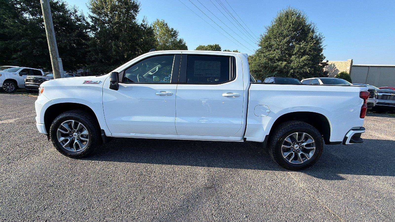 New 2026 Chevrolet Silverado 1500 RST w/ RST All Star Premium Package AWD/4WD image 8