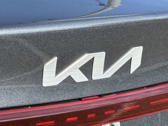 Used 2024 Kia Forte LXS w/ LXS Technology Package FWD image 23
