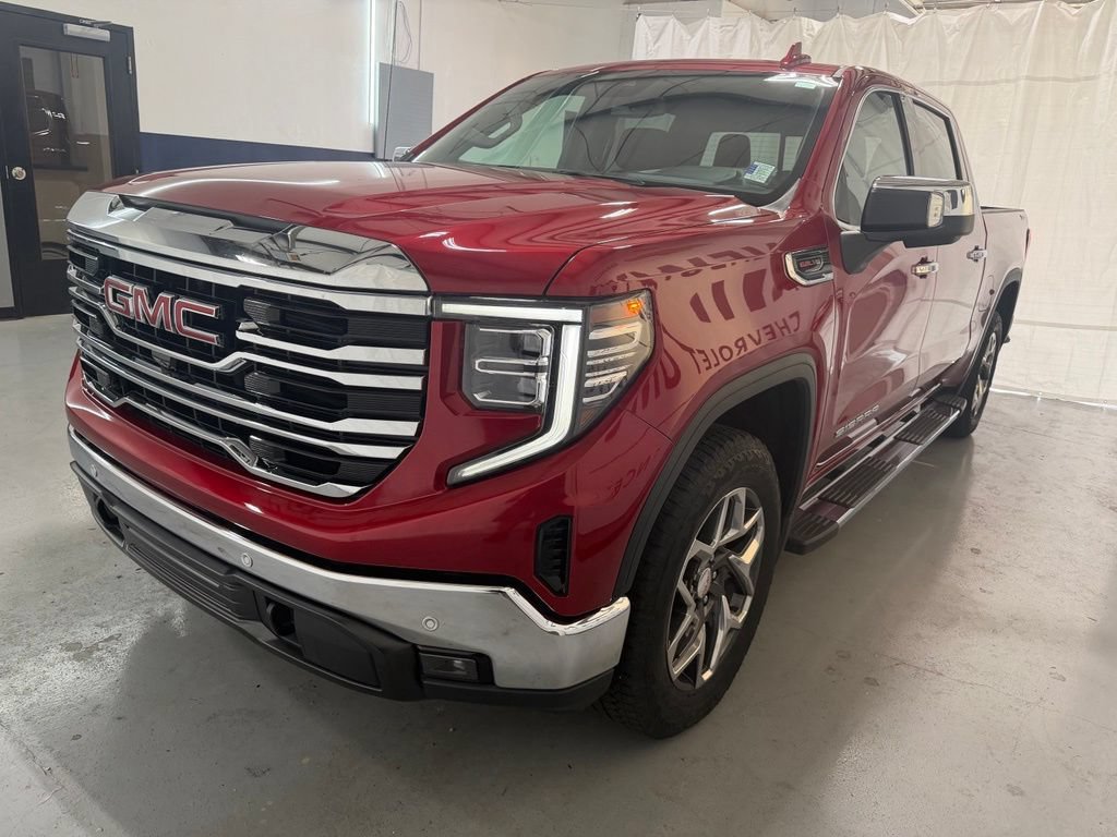 Used 2024 GMC Sierra 1500 SLT w/ SLT Premium Plus Package AWD/4WD image 23