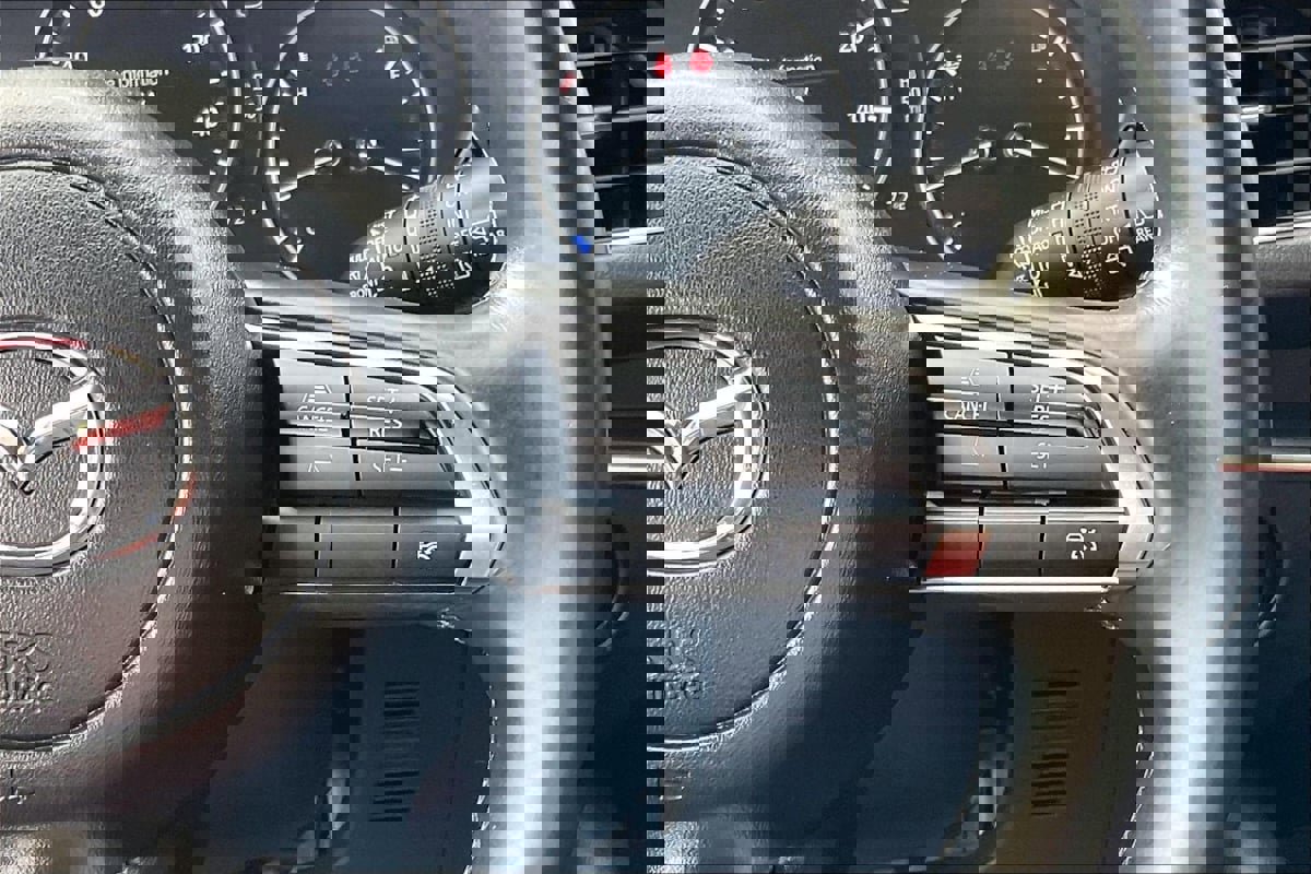 Used 2024 MAZDA MAZDA3 s image 17