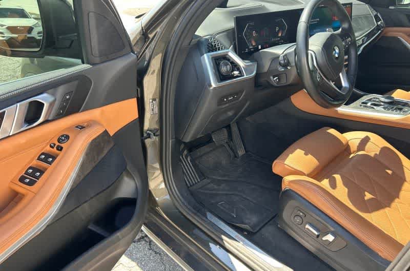 Used 2025 BMW X5 xDrive40i AWD/4WD image 8