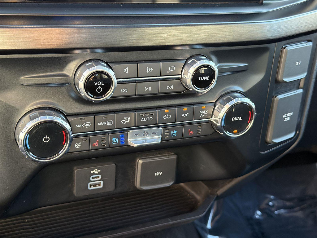 Used 2023 Ford F350 Lariat w/ Sport Appearance Package AWD/4WD image 39