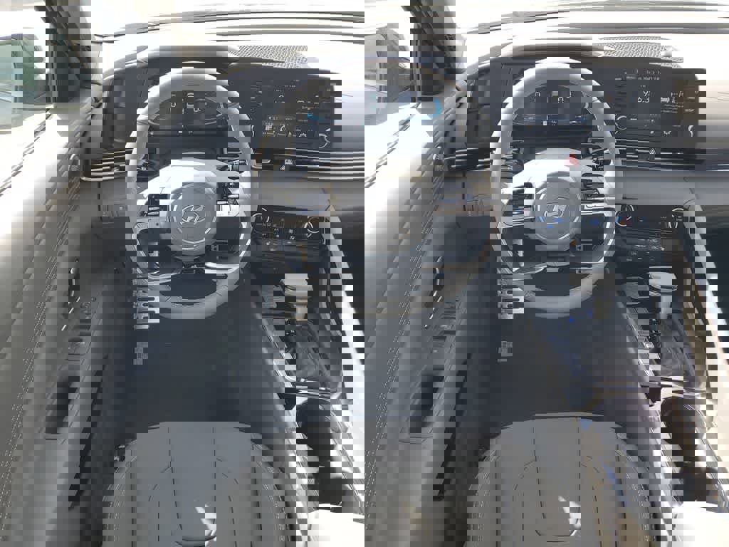New 2026 Hyundai Elantra SEL Sport Premium image 15