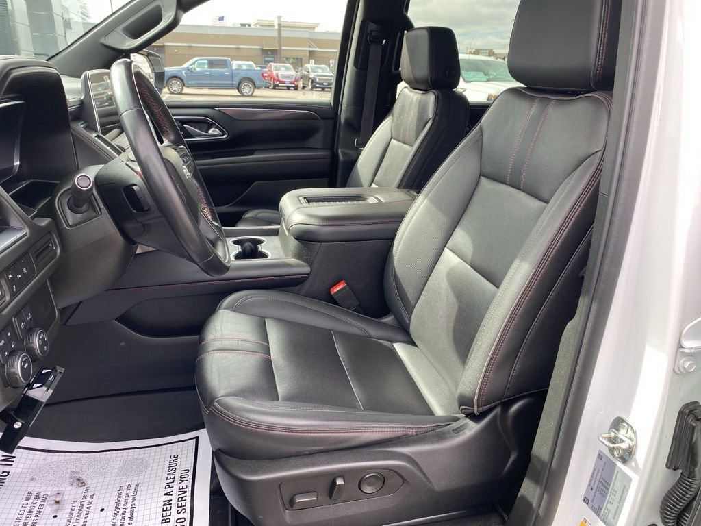 Used 2023 Chevrolet Suburban RST AWD/4WD image 10