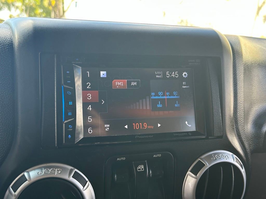 Used 2012 Jeep Wrangler Sahara image 22