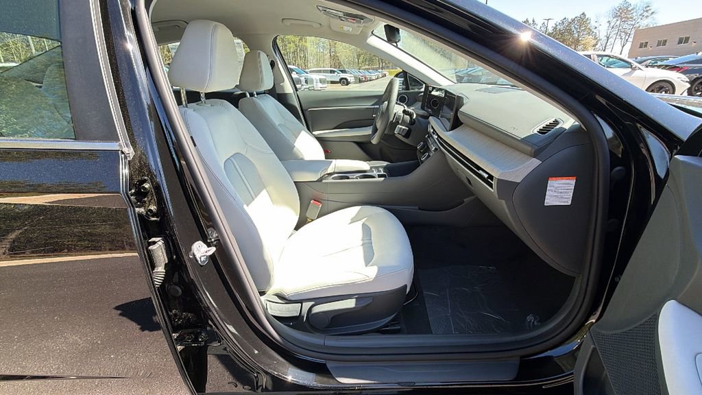 New 2026 Hyundai Sonata Blue image 13