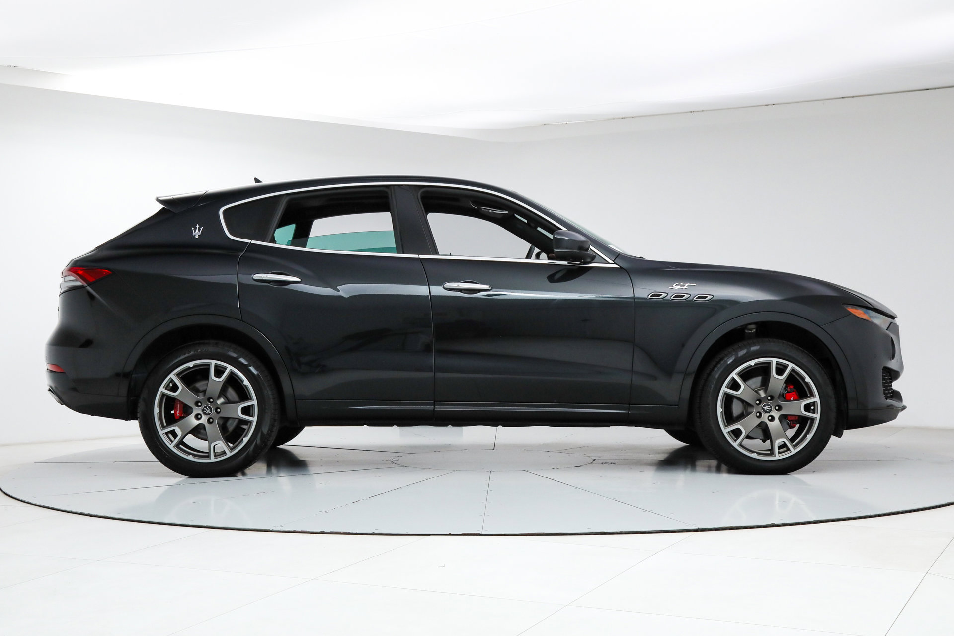 Certified 2023 Maserati Levante GT image 6