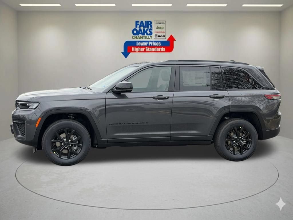 New 2026 Jeep Grand Cherokee Altitude AWD/4WD image 10