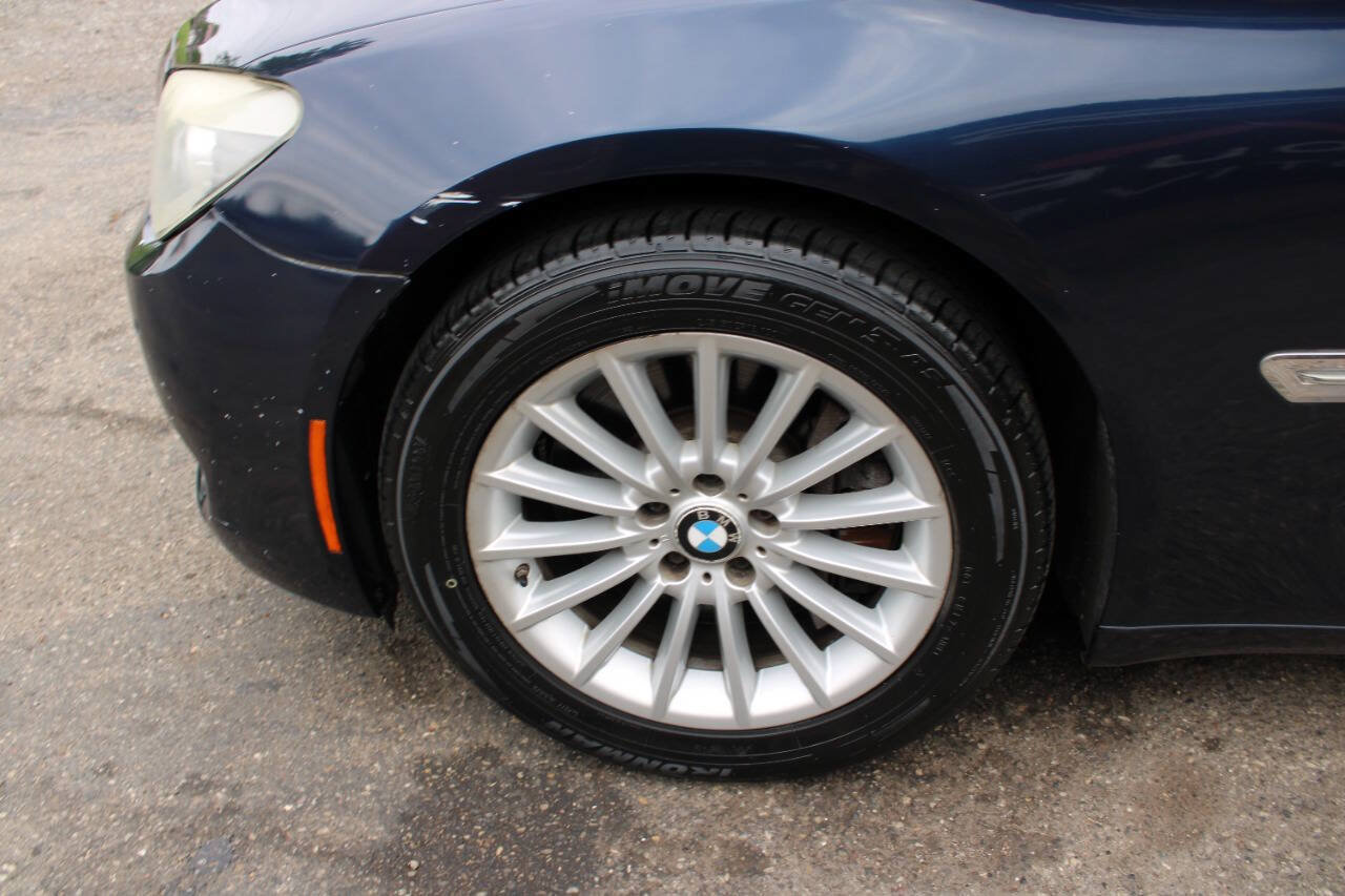 Used 2011 BMW 750Li xDrive AWD/4WD image 33