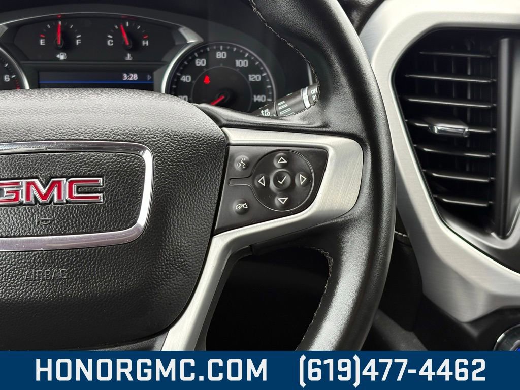Used 2023 GMC Acadia SLT image 31