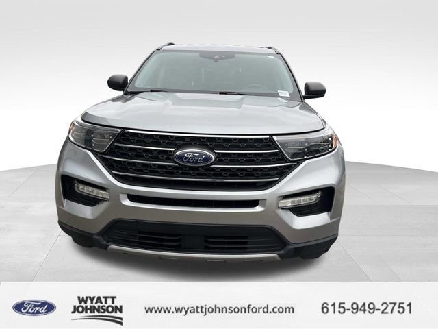 Certified 2022 Ford Explorer XLT w/ Equipment Group 202A image 8