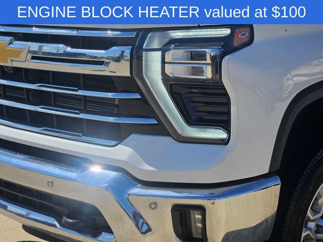 Used 2025 Chevrolet Silverado 2500 LTZ w/ LTZ Premium Package AWD/4WD image 11