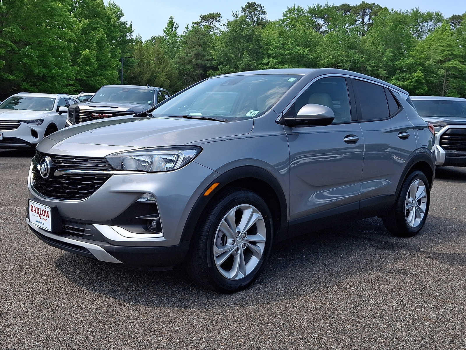 Used 2023 Buick Encore GX Preferred w/ Cold Weather Comfort Package FWD image 3