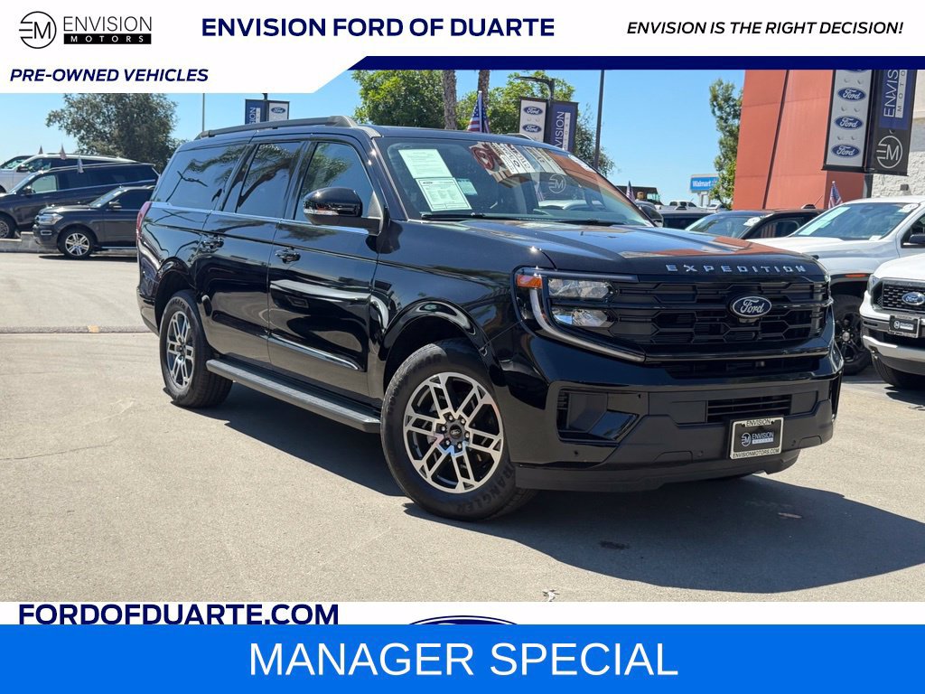 Used 2026 Ford Expedition Max Active RWD image 1